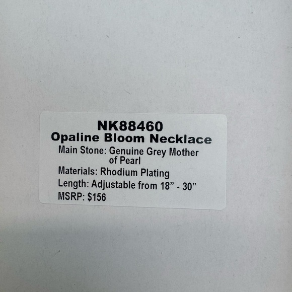 BP Gem Society Opaline Bloom Necklace - Grey Mother of Pearl - Picture 2 of 3